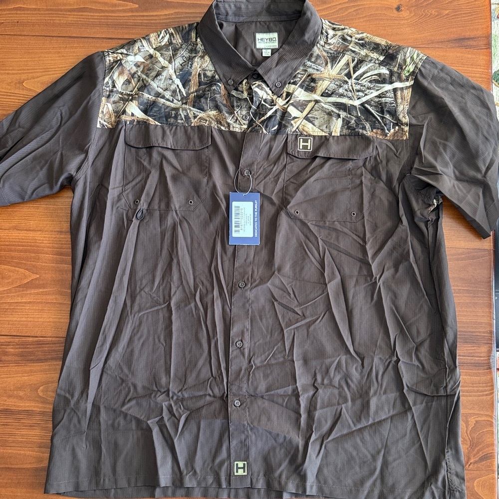 NWT HEYBO Short Sleeve Camouflage Button-Up Shirt